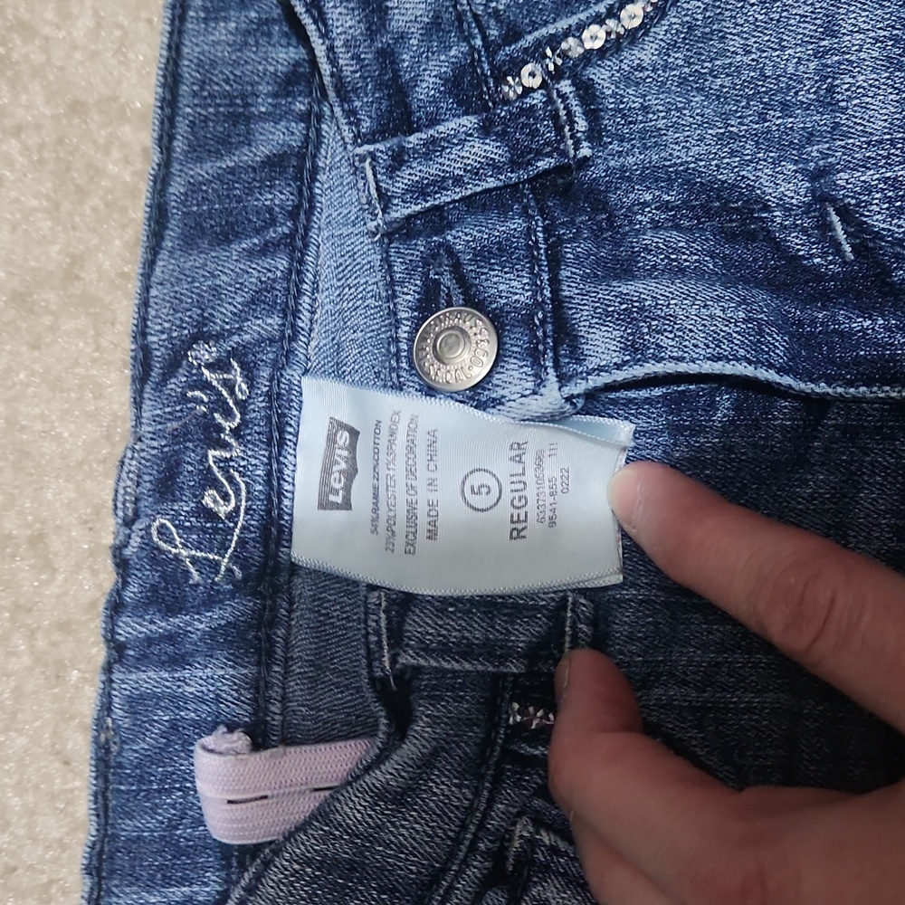 Levi Jeans - Picture 3 of 3